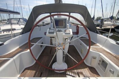 Beneteau Oceanis 37