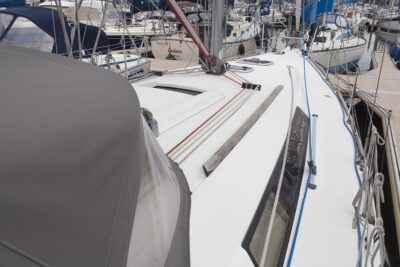 Beneteau Oceanis 37
